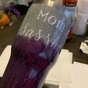 30oz glitter tumbler (mom of sassholes)